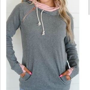 **SOLD ♏️**NIP Ampersand Avenue Grey & Rose